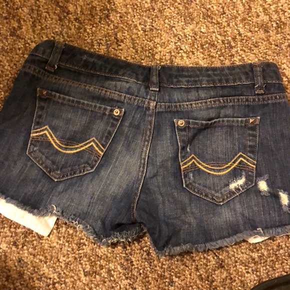 Jean shorts - Picture 2 of 2